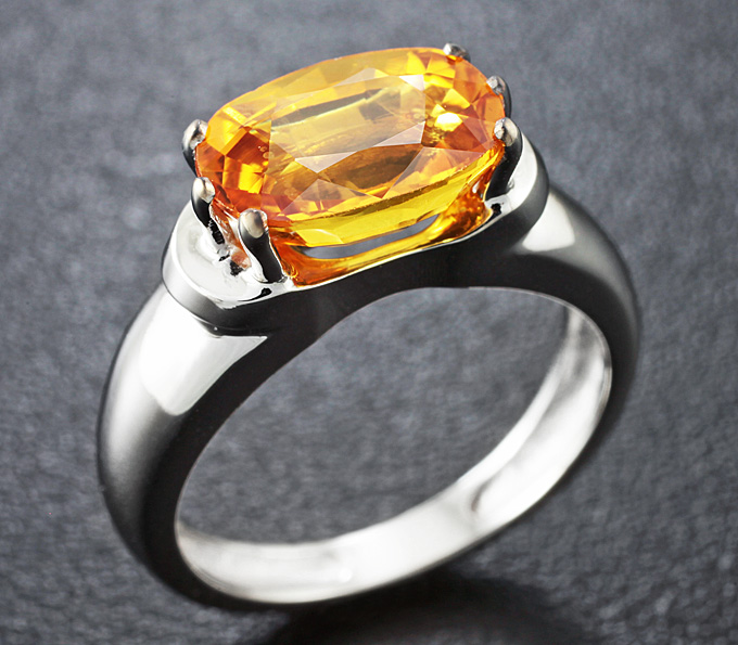 Золото Кольцо c желтым сапфиром