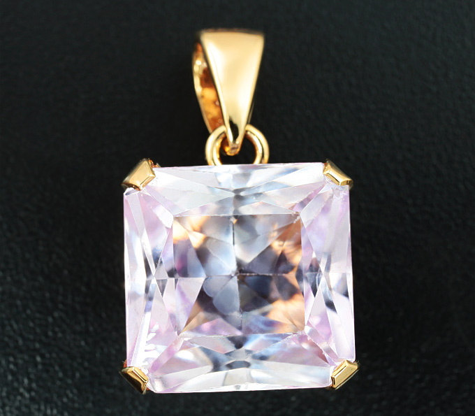 Золото Кулон с кунцитом