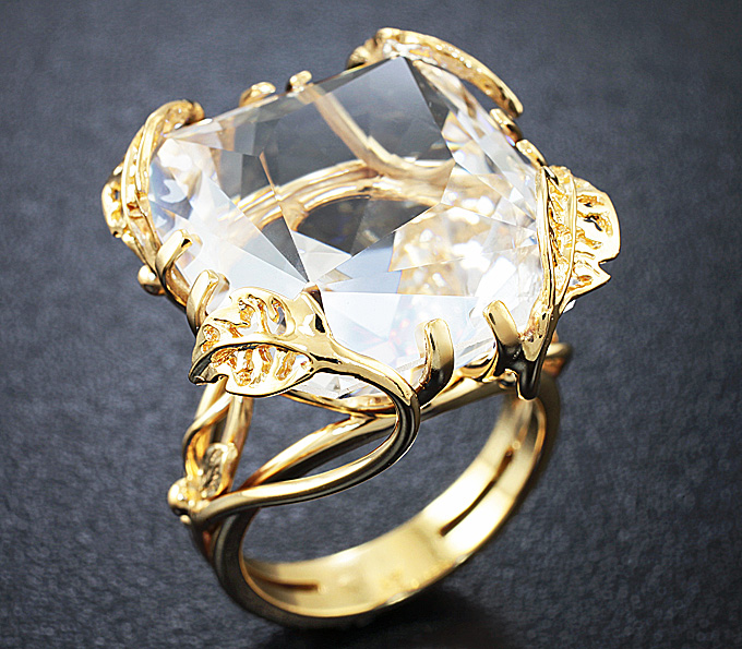 Золото Кольцо с крупным гошенитом