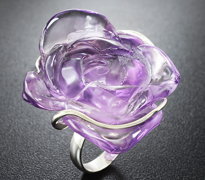 Серебро 925 Кольцо c миниатюрой «Роза» из цельного аметиста
