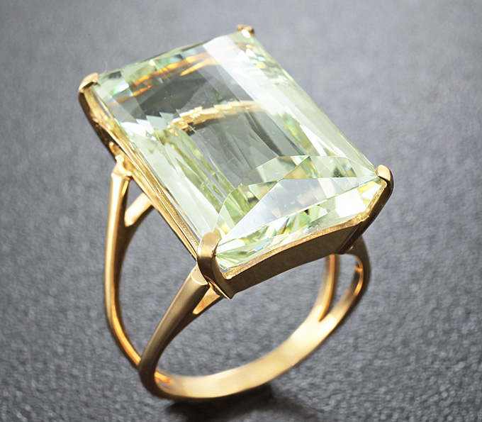 Золото Кольцо c зеленым бериллом