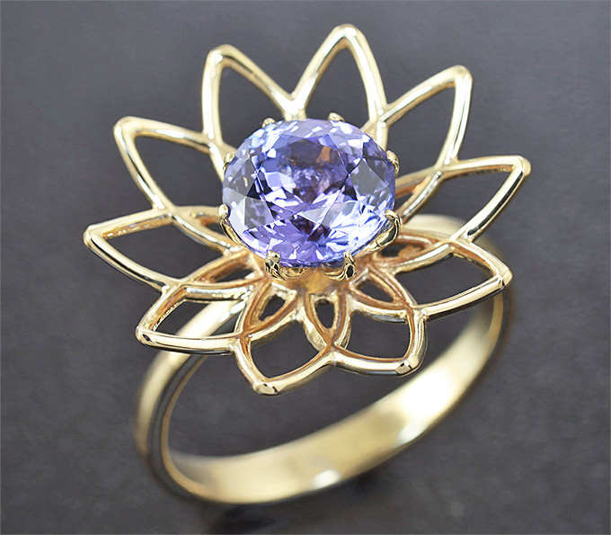 Золото Кольцо c танзанитом