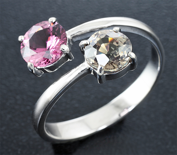 Золото Кольцо с малайа гранатами