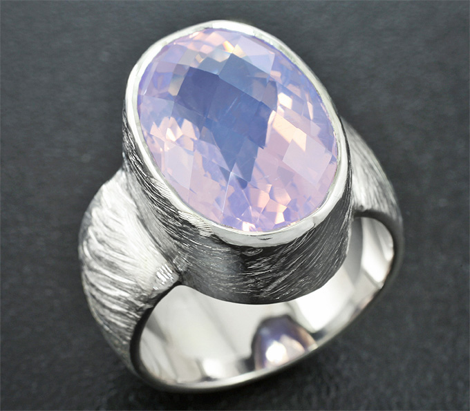 Серебро 925 Кольцо c лавандовым аметистом