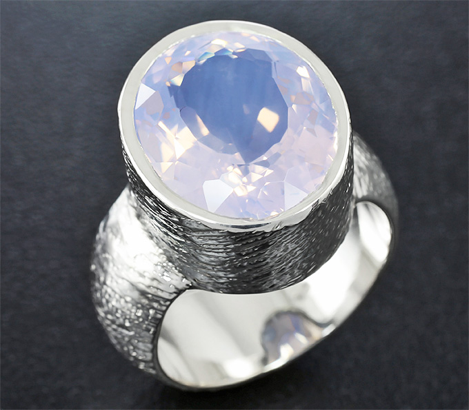 Серебро 925 Кольцо c лавандовым аметистом