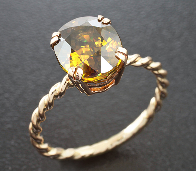 Золото Кольцо cо сфеном