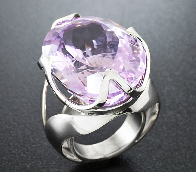 Серебро 925 Кольцо c крупным бразильским аметистом