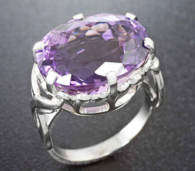 Серебро 925 Кольцо c аметистом