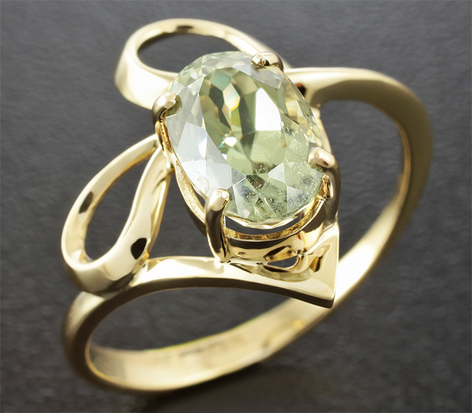 Золото Кольцо c диаспором