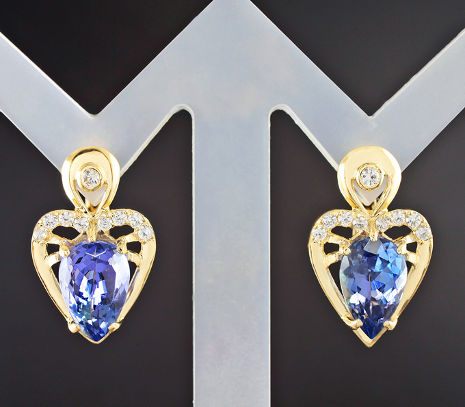Золото Серьги с танзанитами и дейкосапфирами