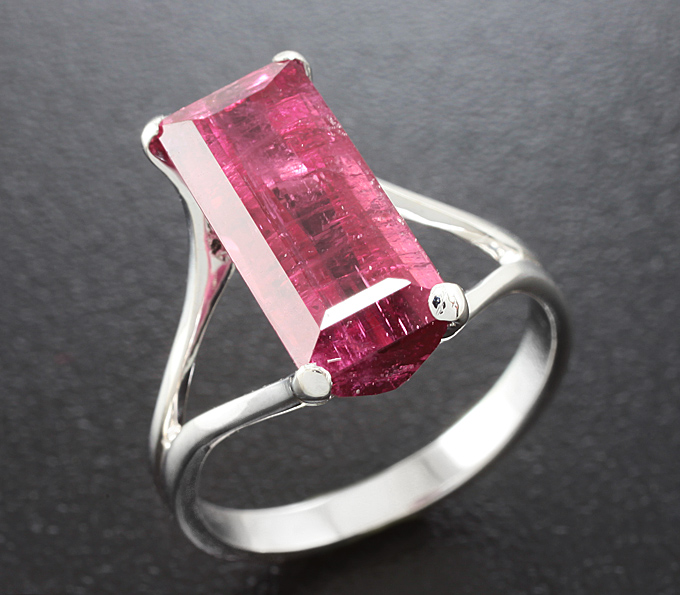 Золото Кольцо c рубеллитом