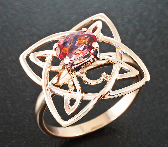 Золото Кольцо с полихромным сапфиром