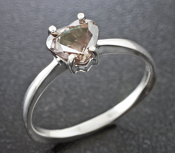 Серебро 925 Кольцо c гранатом