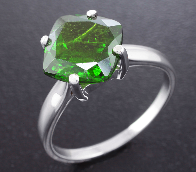 Серебро 925 Кольцо c хромдиопсидом