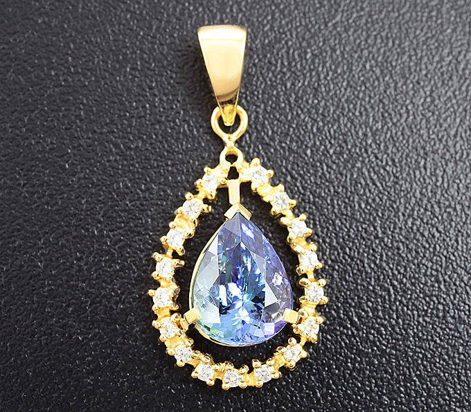 Золото Кулон с чистейшим танзанитом и лейкосапфиром
