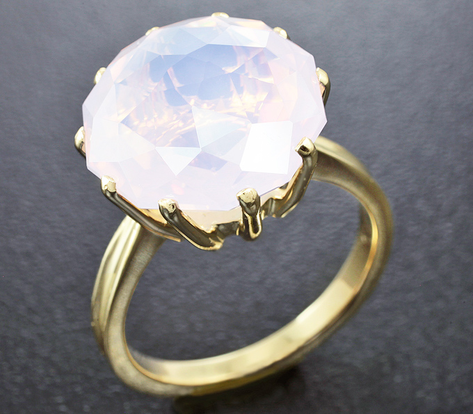 Золото Кольцо с лавандовым аметистом