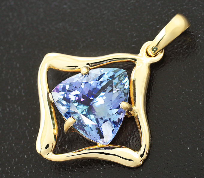 Золото Кулон с танзанитом