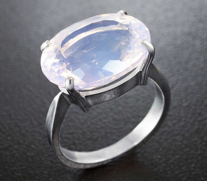 Серебро 925 Кольцо c лавандовым аметистом