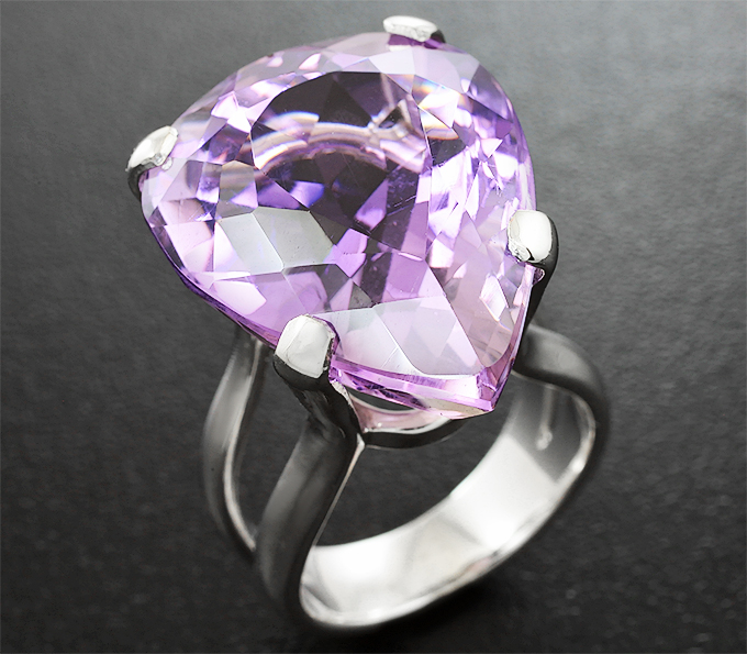 Серебро 925 Кольцо c бразильским аметистом