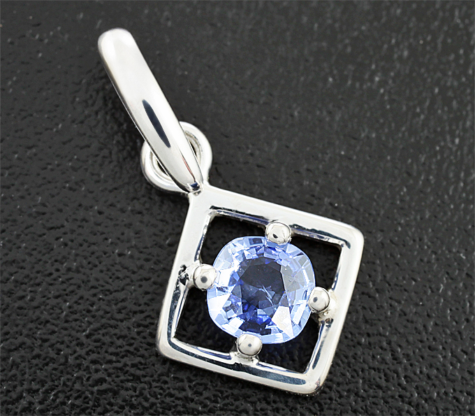Серебро 925 Кулон с сапфиром