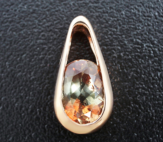 Золото Кулон с андалузитом