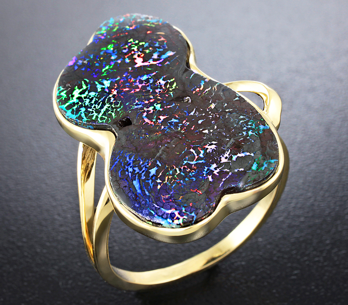 Золото Кольцо с австралийским болдер опалом