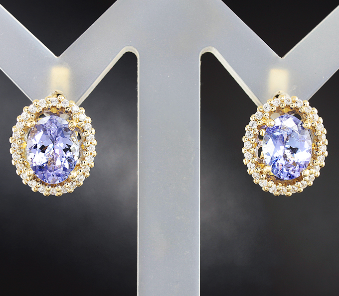 Золото Серьги с танзанитами и бесцветными цирконами