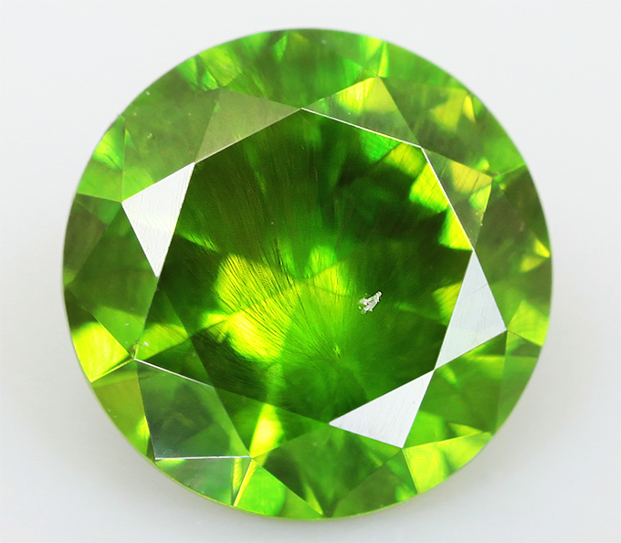 Роскошный «конский хвост»! Уральский демантоид 0,54 карат