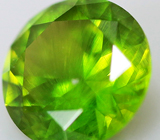 Роскошный «конский хвост»! Уральский демантоид 0,54 карат