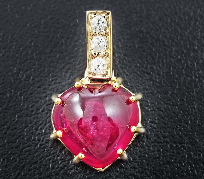 Золото Кулон с рубином и лейкосапфирами