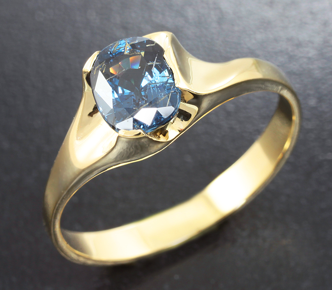 Серебро 925 Кольцо c синим гранатом с александритовым эффектом