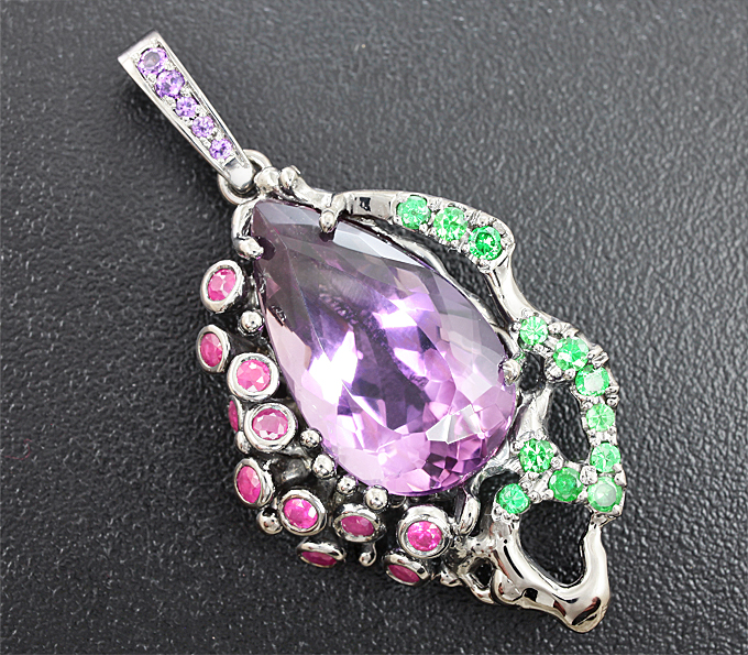 Серебро 925 Кулон с аметистами, цаворитами гранатами и сапфирами