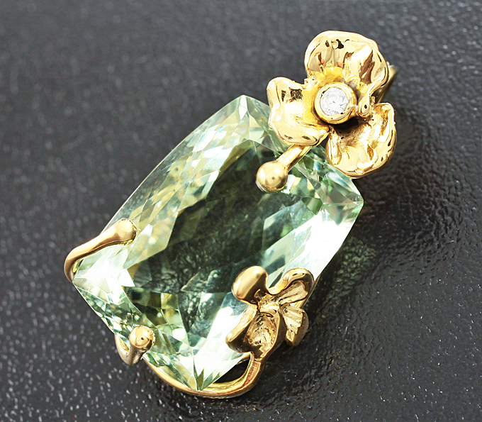 Серебро 925 Кулон с чистейшим празиолитом и лейкосапфиром