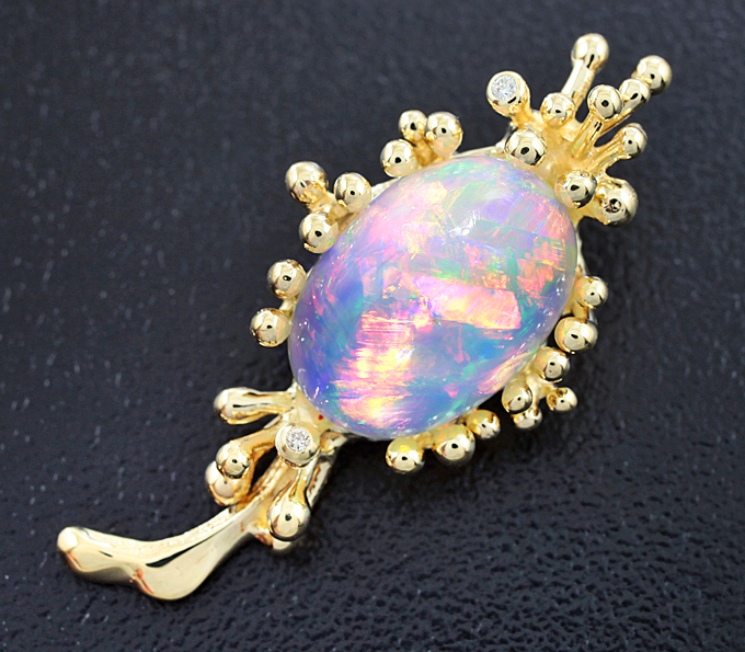 Золото Кулон с кристаллическим эфиопским опалом и бриллиантами