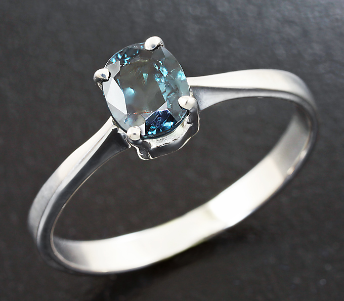 Серебро 925 Кольцо c гранатом