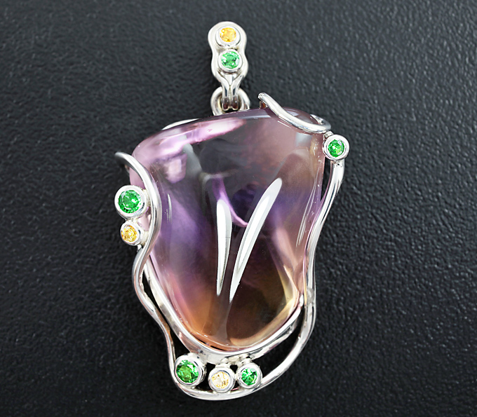 Серебро 925 Кулон с кабошоном аметрина, сапфирами и цаворитами