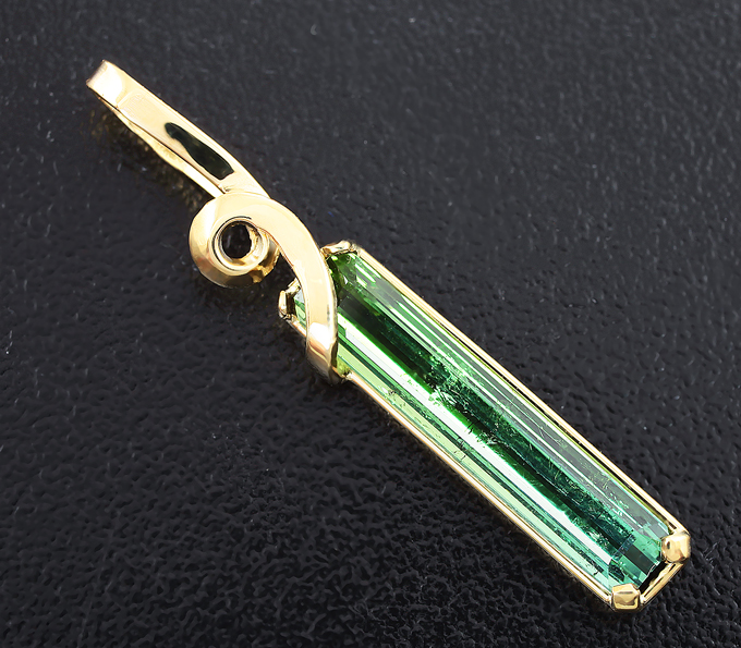 Золото Кулон с полихромным турмалином