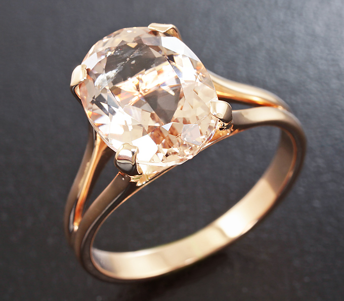 Золото Кольцо c морганитом