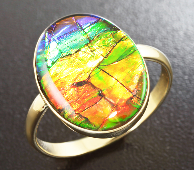 Золото Кольцо с аммолитом аммонита