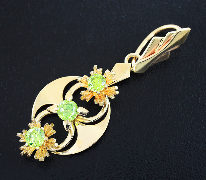 Золото Кулон с уральскими демантоидами