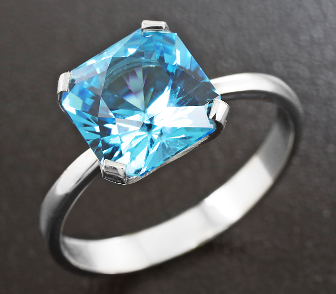 Серебро 925 Кольцо c топазом топовой огранки