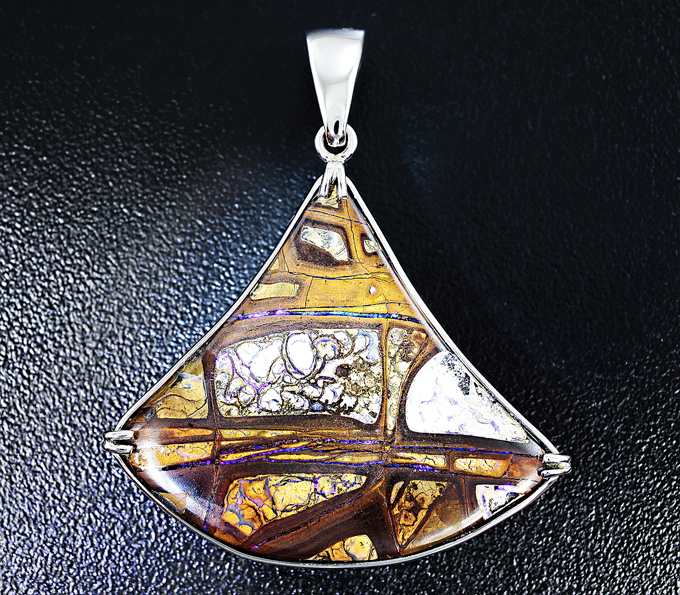 Золото Кулон с болдер опалом