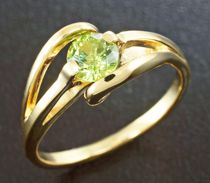 Золото Кольцо с демантоидом гранатом