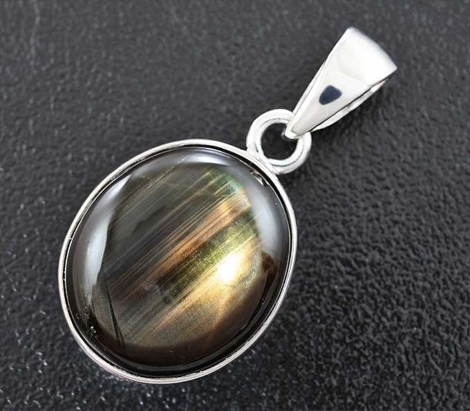 Серебро 925 Кулон с крупным звездчатым сапфиром