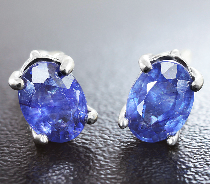 Серебро 925 Пусеты с синими сапфирами