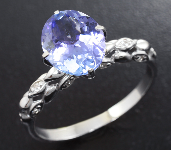 Золото Кольцо c танзанитом и лейкосапфирами