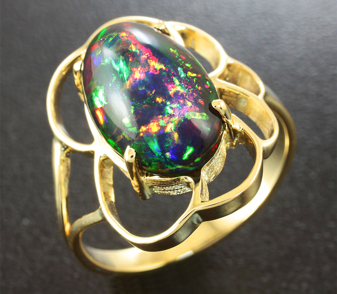 Золото Кольцо с кристаллическим черным опалом