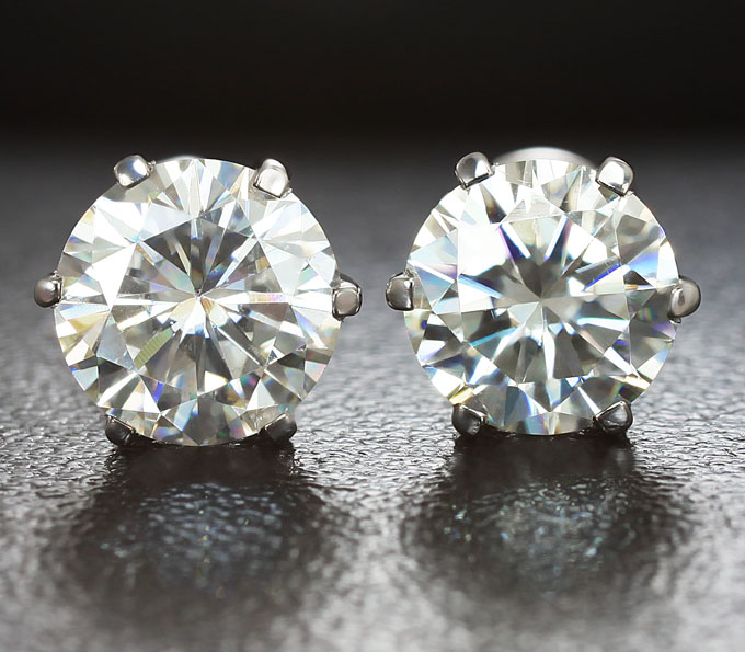 Золото Пусеты с муассанитами