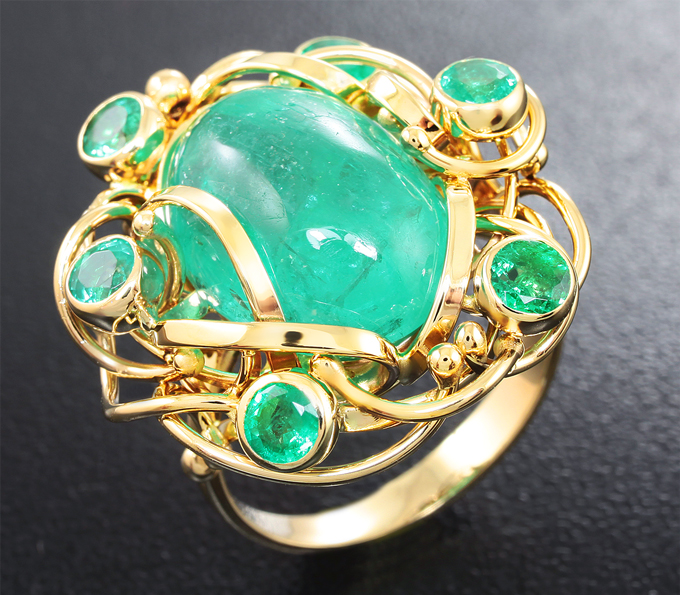 Золото Кольцо с уральскими изумрудами