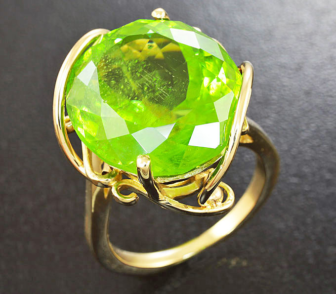 Золото Кольцо с перидотом